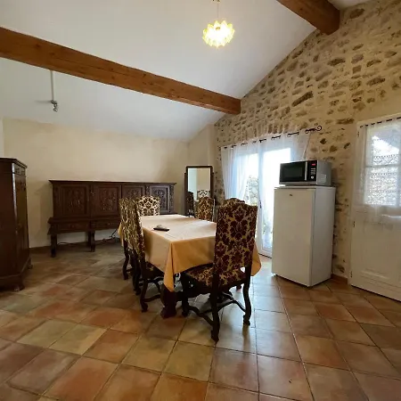 Panzió Le Fenouillet Proche Des Grands Buffets Narbonne