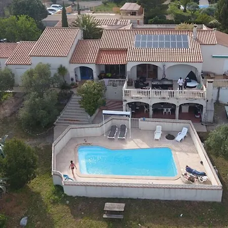 Panzió Le Fenouillet Proche Des Grands Buffets